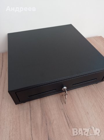 Касово чекмедже /сейф/ за банкноти 41см х 41см, снимка 2 - Оборудване за магазин - 30083648