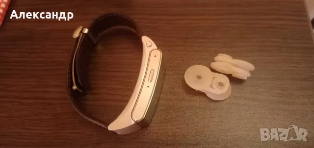 Huawei TalkBand B2 Смарт гривна + Хендсфри, снимка 2 - Резервни части за телефони - 49821194