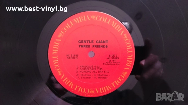 Грамофонна Плоча (Gentle Giant - Three Friends), снимка 3 - Грамофонни плочи - 53250814