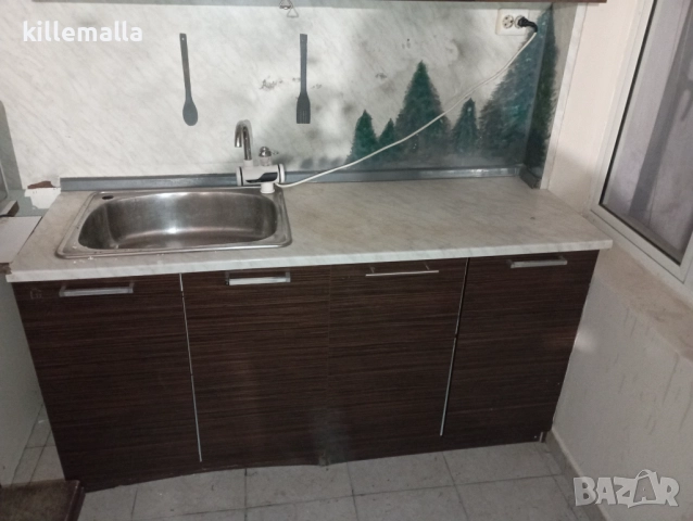 Продавам кухня -200см-с абсурбатор,мивка и батерия