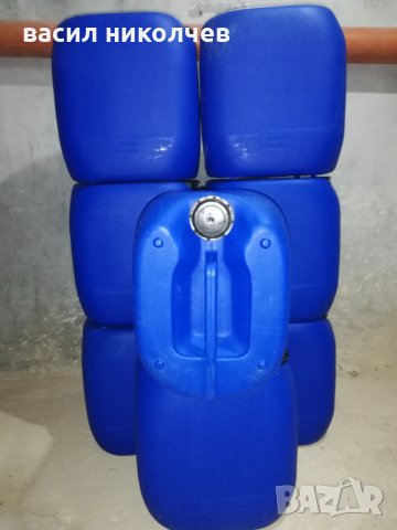 Пластмасови туби, снимка 2 - Бидони, бурета и бъчви - 34033247