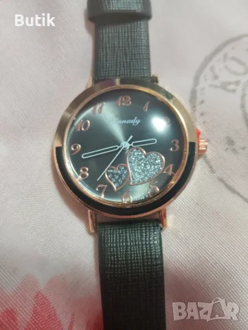 Дамски часовник две сърца