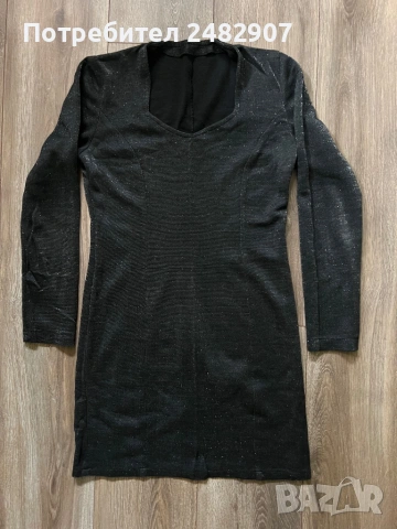 Дамска рокля с блестящ ефект