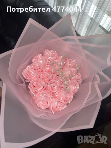 🌹 Предлагам ръчно изработени букети от сатенени рози ✨ Много красиви и елегантни – идеални за подар