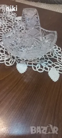 малка кристална бонбониера., снимка 2 - Форми - 48483596
