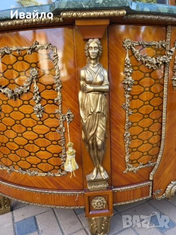 Феноменален шкаф в стил Луй XV, снимка 5 - Шкафове - 52494785