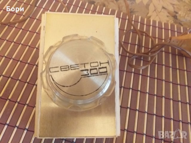 СВЕТОН -300 с контакт /регулира осветлението 