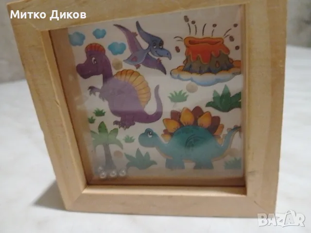 бебешки дървени закачалки и игри