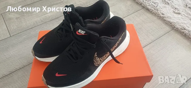 Маратонки NIKE REVOLUTION , снимка 2 - Маратонки - 56322733