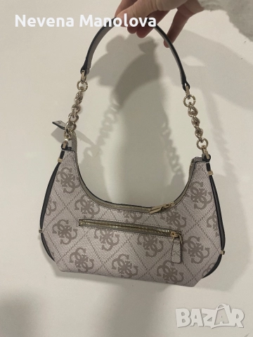 чанта Guess, снимка 3 - Чанти - 52945024