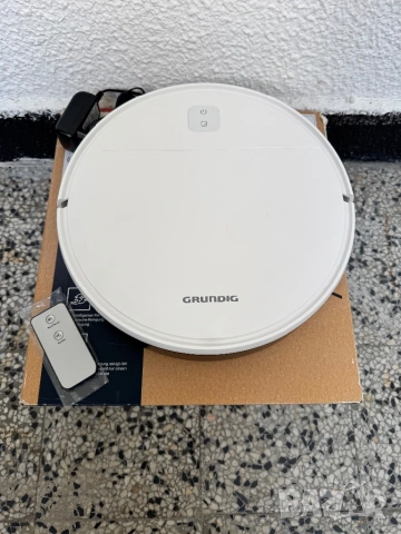 Робот Прахосмукачка Grundig VCR 2330 – Бяла, 100 мин. работа, Дистанционно управление, 1000Pa!