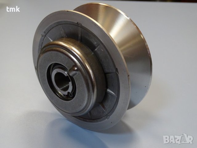 Вариаторна шайба Lenze 11-213.13-910 variable speed pulley 20H7 Ф130/Ф20, снимка 2 - Резервни части за машини - 42364406