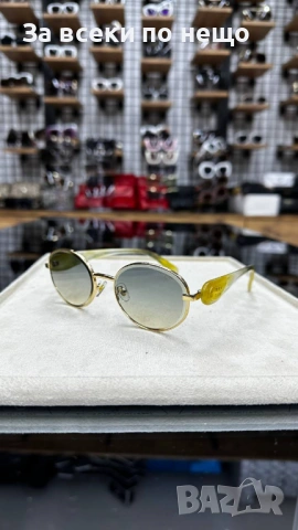 Miu Miu Слънчеви Очила С UV Защита С Подарък🎁Калъф - Различни Цветове Код E1425, снимка 5 - Слънчеви и диоптрични очила - 54028303