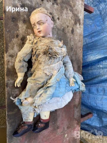 Реставрирам и изкупувам антични кукли
