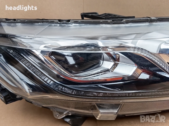 Фар за Mitsubishi Eclipse Cross / Митсубиши Еклипс Крос, снимка 4 - Части - 52942892