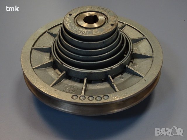 Вариаторна шайба Berges 210 double variable speed pulley Ф220/Ф22, снимка 12 - Резервни части за машини - 42364912