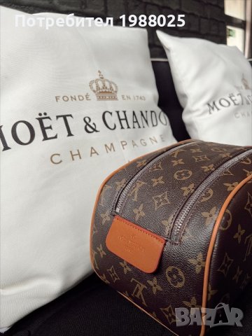 Козметична чанта Louis Vuitton