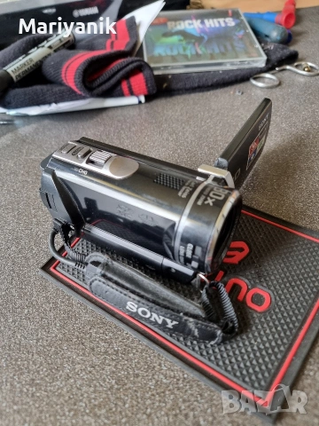 Sony HDR-CX190E, снимка 3 - Камери - 53922643