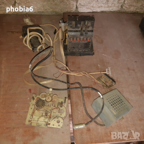 Стари електронни компоненти, снимка 11 - Други ценни предмети - 44535473