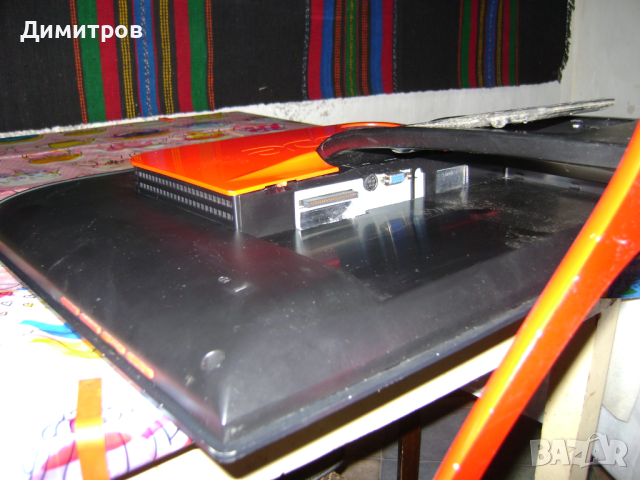 Монитор , снимка 6 - Антикварни и старинни предмети - 44615430