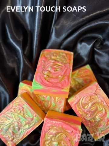 Домашен сапун с аромат на печена ябълка 🍎🍊портокал и канела, снимка 8 - Козметика за тяло - 52567619