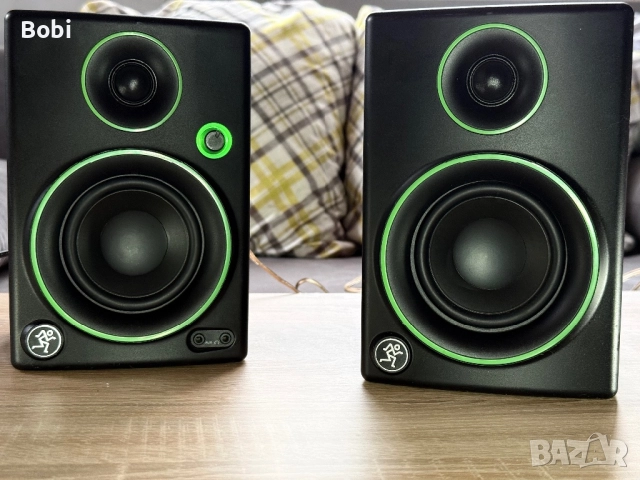 Mackie CR3 – компактни активни студийни колони