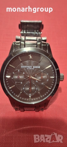 Часовник Geoffrey Beene
