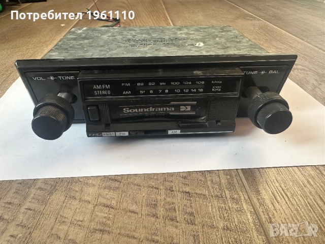 ретро радио касетофон