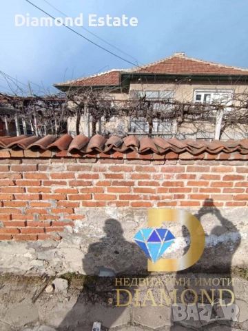 Двуетажна къща в село Върбица общ. Димитровград, снимка 4 - Къщи - 49859239