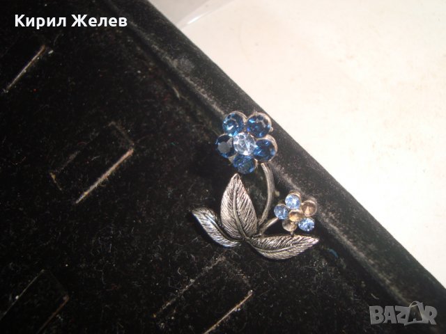 КРАСИВА ПОСРЕБРЕНА РЕТРО ФЛОРАЛНА БРОШКА - ЦВЕТЕ със САПФИР КРИСТАЛИ ВИНТИДЖ СТИЛ 19393, снимка 5 - Други - 32170379