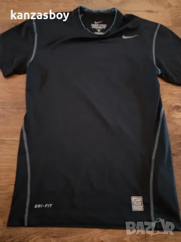 nike pro combat - страхотна мъжка тениска L, снимка 3 - Тениски - 49338116