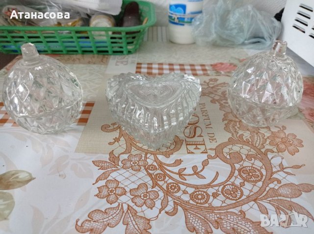 Ретро кристални бонбониери и голяма чиния, снимка 6 - Декорация за дома - 39977312
