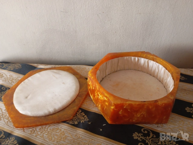 Винтидж кутия за бижута , снимка 4 - Антикварни и старинни предмети - 54091932