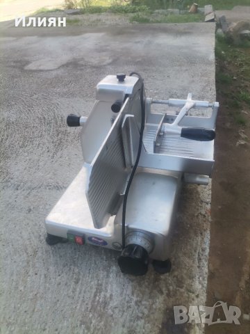 Машина за рязане на колбаси 