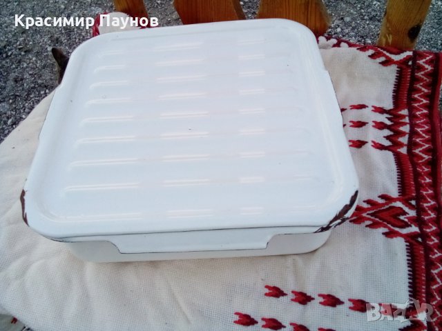 Емайлирана тавичка Соц.период  ,,Оборище " 1981, снимка 8 - Съдове за готвене - 37821458