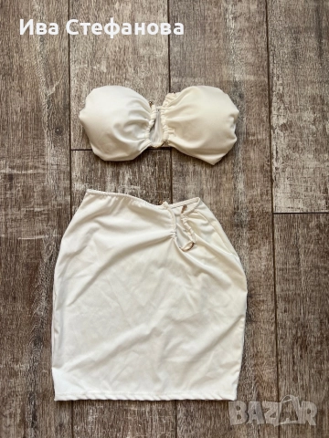 Уникален нов  бял еластичен парти официален коктейлен сет комплект от две части бюстие пола костюм , снимка 2 - Костюми - 49329228