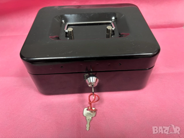 Преносима метална кутия за пари и ценности 200х160х90 мм, Черна