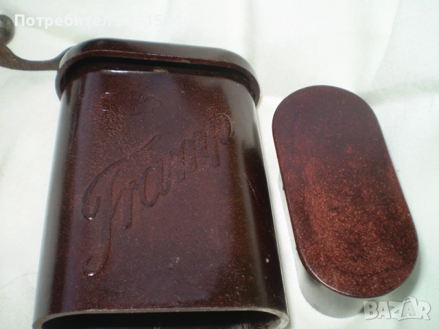 Немска бакелитова кафемелачка от Втората световна война, снимка 8 - Антикварни и старинни предмети - 51735721