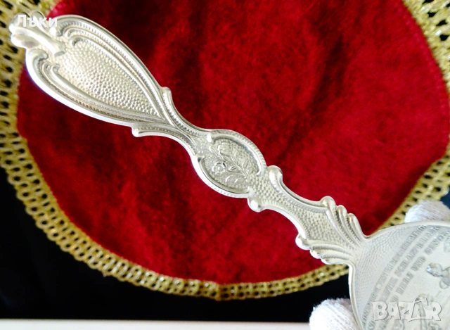 Калаена лъжица с любовна сцена за калаена сватба. , снимка 3 - Антикварни и старинни предмети - 53975728