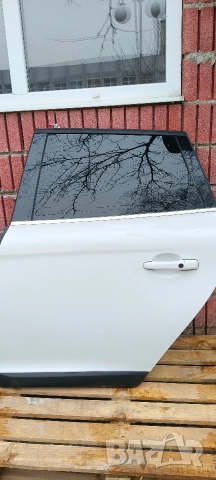 Продавам оборудвани оригинални врати за Volvo xc 60 2008-2017. .