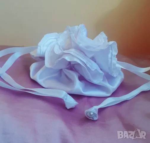 Сатенена чантичка, снимка 3 - Чанти - 47312956