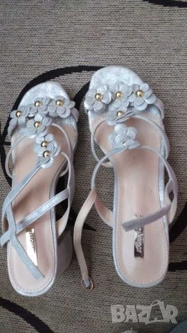 Сребристи сандали, номер 37, снимка 2 - Сандали - 30737376