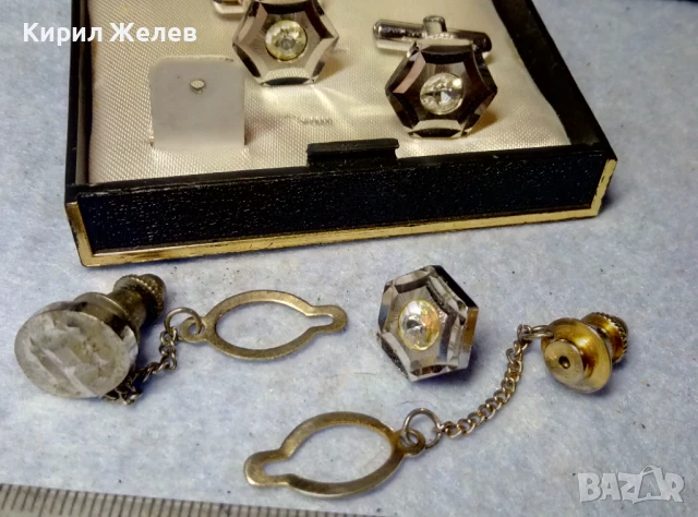 MONARCH Стар ЛУКСОЗЕН КОМПЛЕКТ БУТОНЕЛИ с 2 ИГЛИ За ВРАТОВРЪЗКИ с ФАСЕТИРАНИ КРИСТАЛИ 19014, снимка 11 - Антикварни и старинни предмети - 51371677