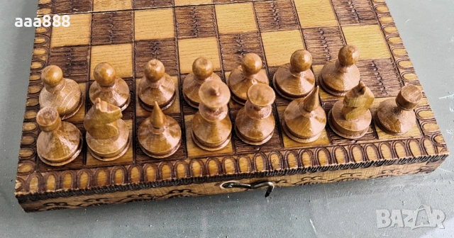 Малък дървен шах с 31 фигури , снимка 3 - Шах и табла - 54336081