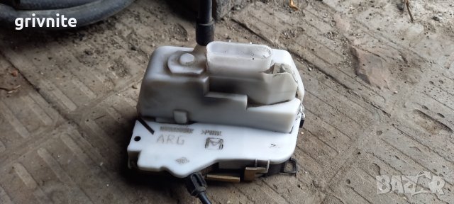 Брава врата Citroen C3 , снимка 3 - Части - 38915630