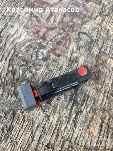 202005304. Бутон аварийни светлини за Шевролет Каптива 2007г. , снимка 2 - Части - 51446607