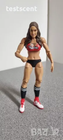 Екшън фигура WWE Nikki Bella Ники Бела mattel elite action figure играчка bella twins, снимка 2 - Фигурки - 49148176