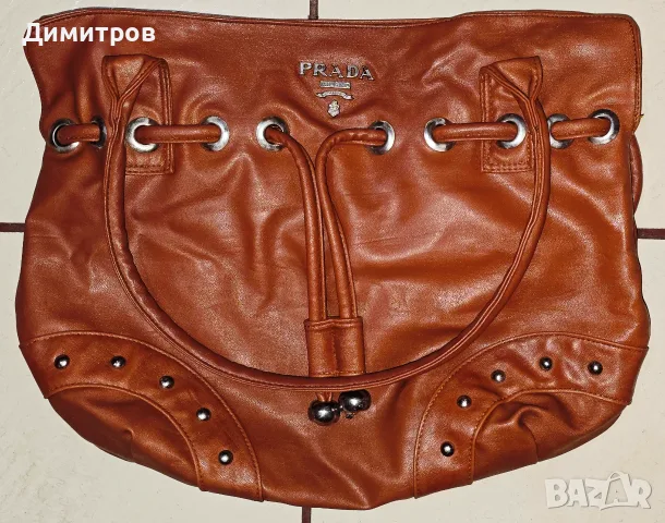 Автентична голяма чанта с къси дръжки Prada Milano Dal 1913, снимка 2 - Чанти - 56107842