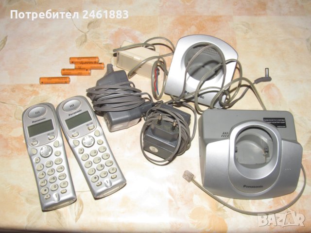СТАЦИОНАРЕН телефон Panasonik с две слушалки, снимка 1 - Стационарни телефони и факсове - 42056458