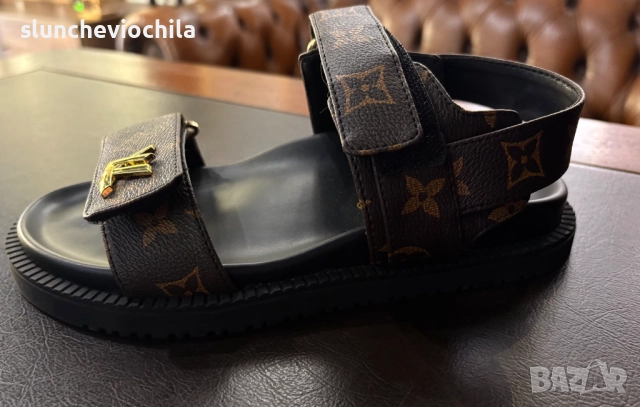 Louis Vuitton Sunset Comfort Flat Sandals, снимка 2 - Сандали - 51616158